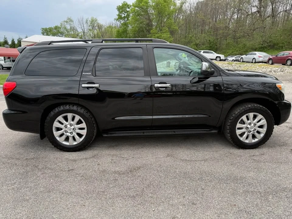 2010 Toyota Sequoia 2nd Gen - Image 6 of 19