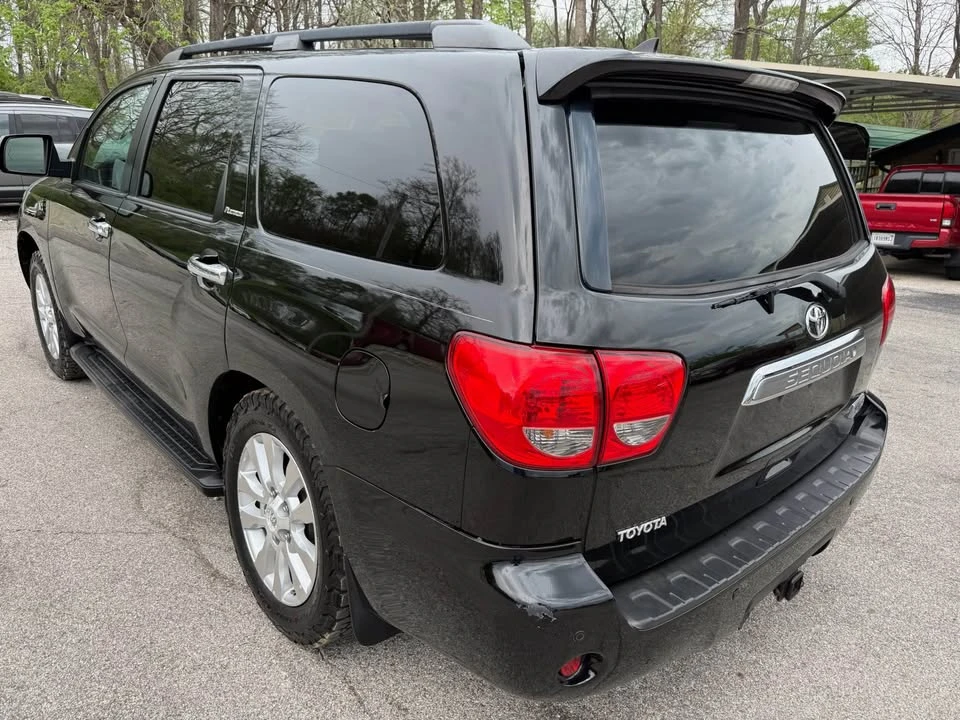 2010 Toyota Sequoia 2nd Gen - Image 3 of 19
