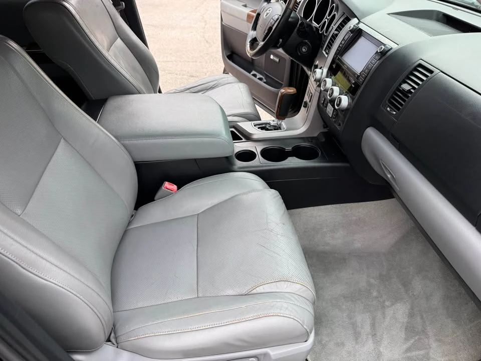 2010 Toyota Sequoia 2nd Gen - Image 14 of 19