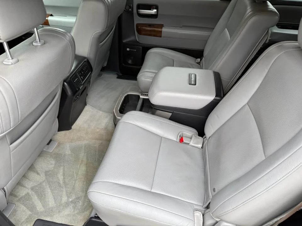 2010 Toyota Sequoia 2nd Gen - Image 11 of 19