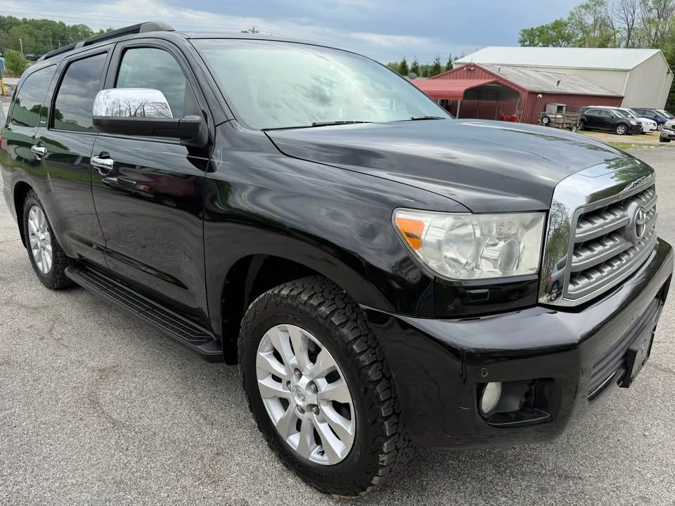 2010 Toyota Sequoia 2nd Gen - Image 7 of 19