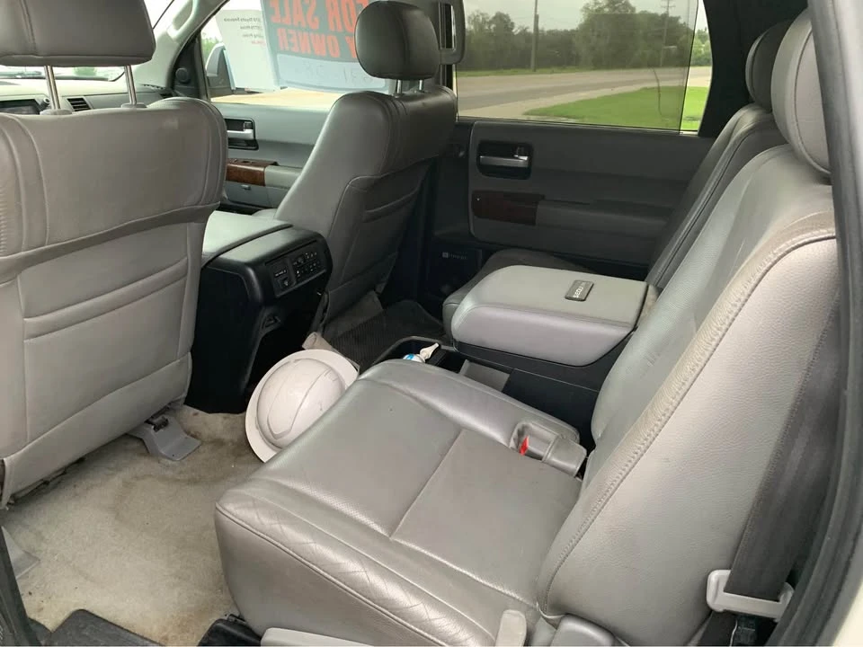 2010 Toyota Sequoia 2nd Gen - Image 4 of 4