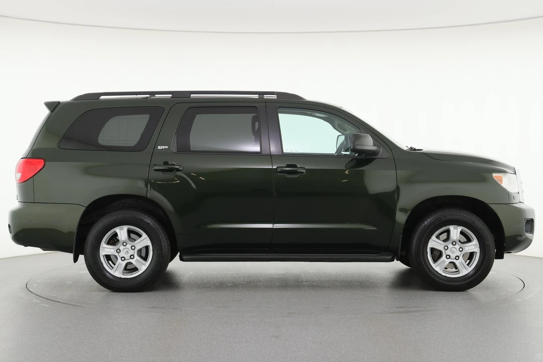 2010 Toyota Sequoia 2nd Gen - Image 3 of 31