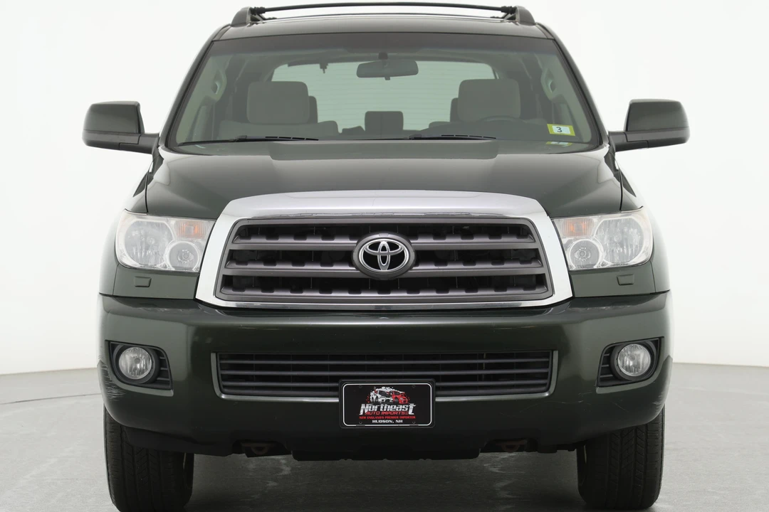 2010 Toyota Sequoia 2nd Gen - Image 2 of 31