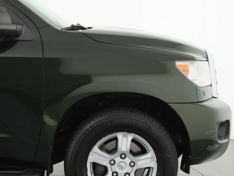 2010 Toyota Sequoia 2nd Gen - Image 23 of 31
