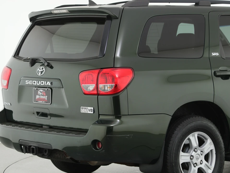 2010 Toyota Sequoia 2nd Gen - Image 21 of 31