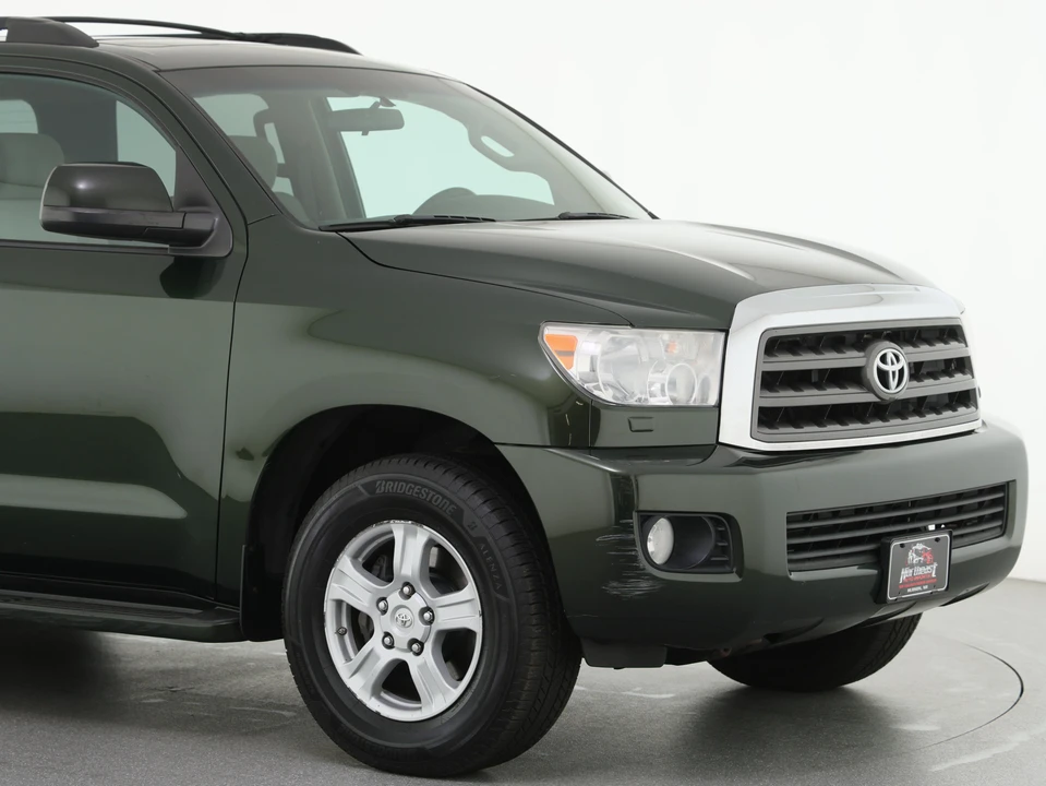 2010 Toyota Sequoia 2nd Gen - Image 24 of 31