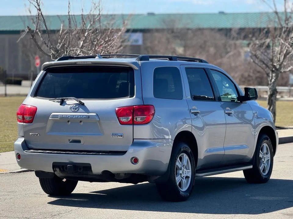 2010 Toyota Sequoia 2nd Gen - Image 7 of 20