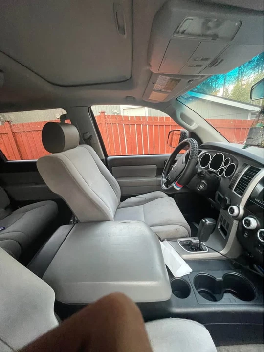2010 Toyota Sequoia 2nd Gen - Image 3 of 15
