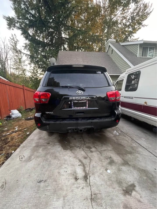 2010 Toyota Sequoia 2nd Gen - Image 12 of 15