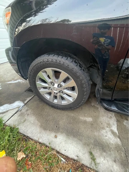 2010 Toyota Sequoia 2nd Gen - Image 13 of 15