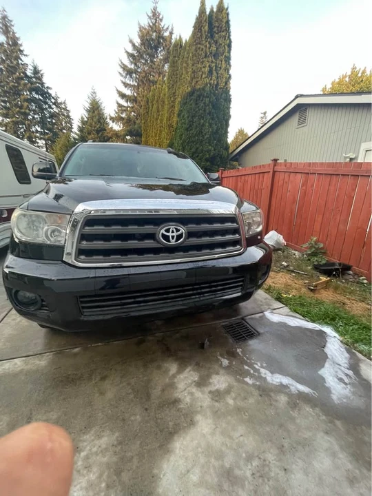 2010 Toyota Sequoia 2nd Gen - Image 15 of 15