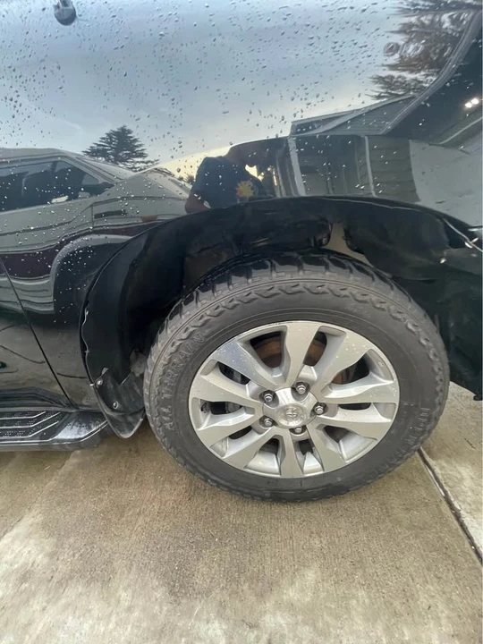 2010 Toyota Sequoia 2nd Gen - Image 8 of 15