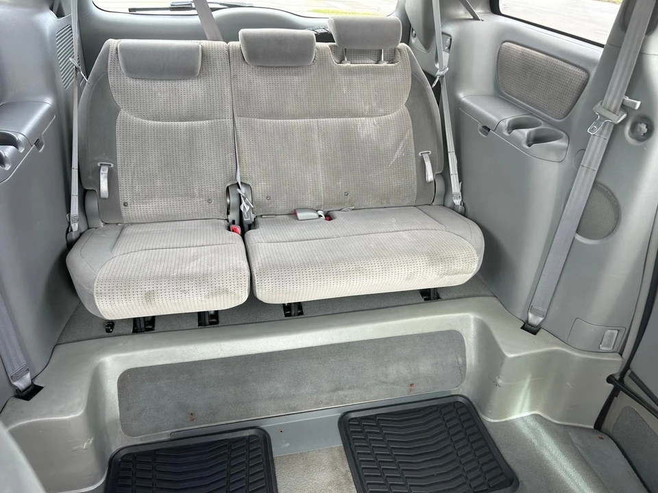 2010 Toyota Sienna 2nd Gen - Image 14 of 21