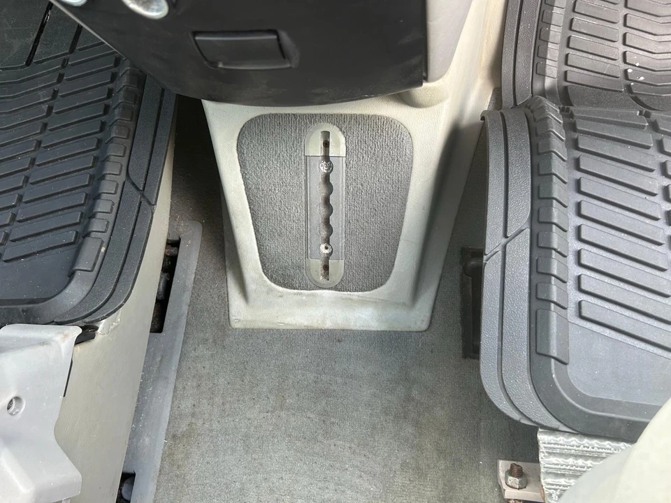 2010 Toyota Sienna 2nd Gen - Image 17 of 21