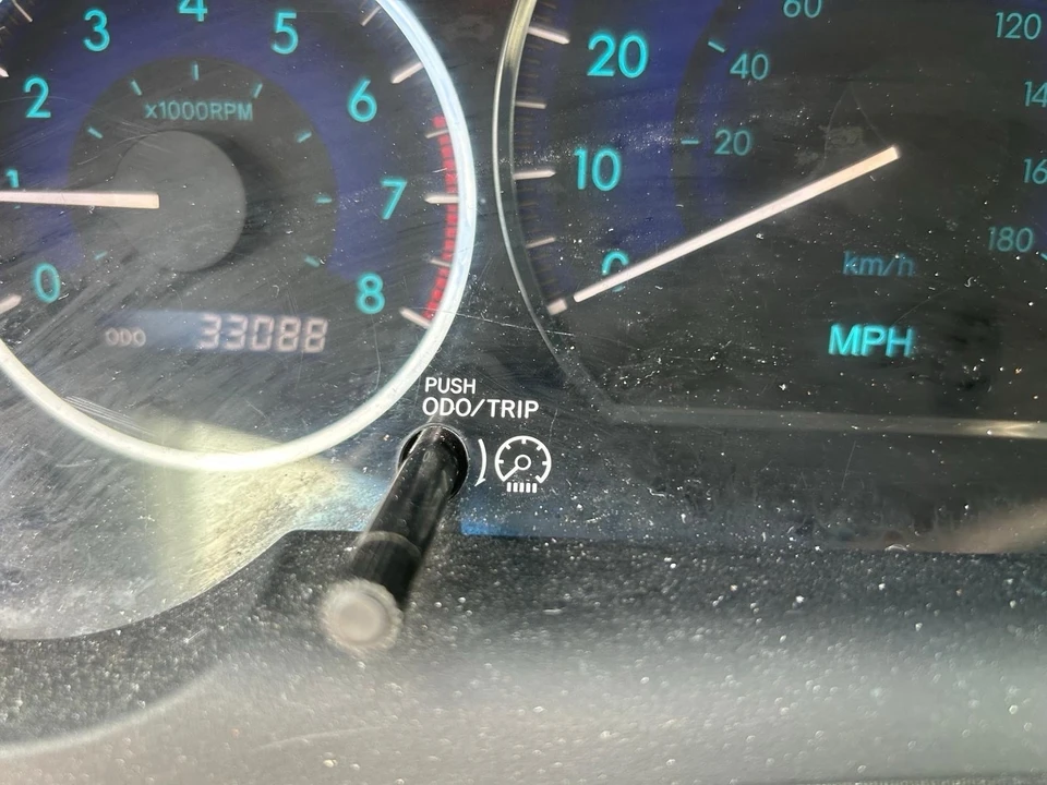 2010 Toyota Sienna 2nd Gen - Image 13 of 21