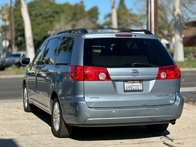 2010 Toyota Sienna 2nd Gen - Image 9 of 21