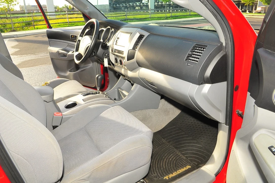 2010 Toyota Tacoma 2nd Gen - Image 17 of 21