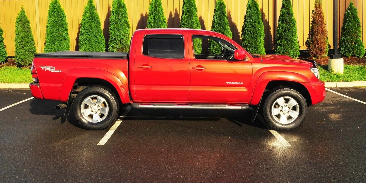 2010 Toyota Tacoma 2nd Gen - Image 2 of 21