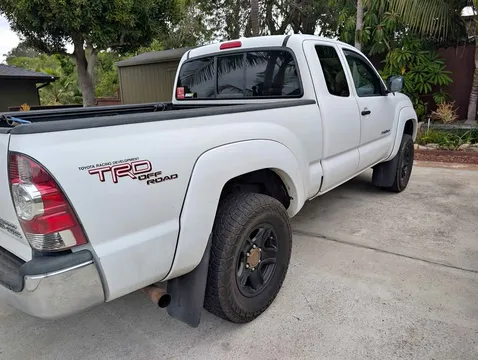 2010 Toyota Tacoma Access Cab TRD Off-Road Pickup 4D 6 ft