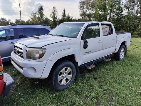 2010 Toyota Tacoma Double Cab TRD Off-Road Pickup 4D 5 ft