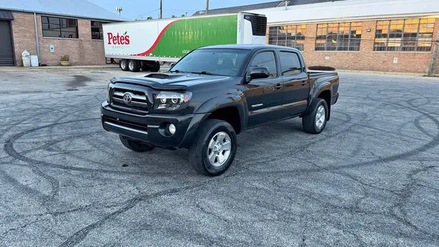 2010 Toyota Tacoma Double Cab TRD Sport Pickup 4D 5 ft