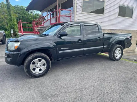 2010 Toyota Tacoma Double Cab TRD Sport Pickup 4D 6 ft
