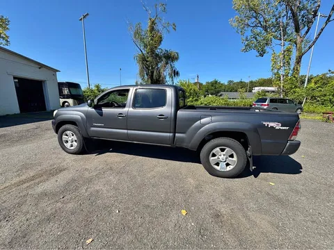 2010 Toyota Tacoma Double Cab TRD Sport Pickup 4D 6 ft
