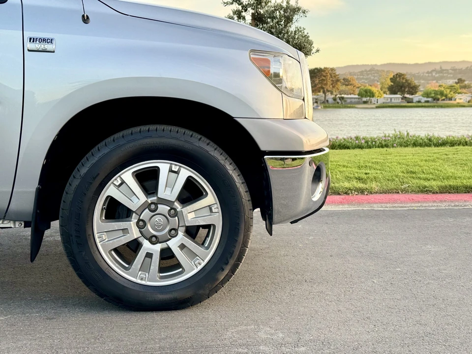 2010 Toyota Tundra 2nd Gen - Image 21 of 31