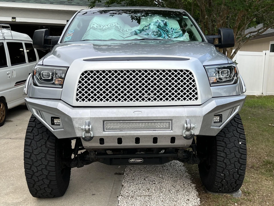 2010 Toyota Tundra 2nd Gen - Image 7 of 31