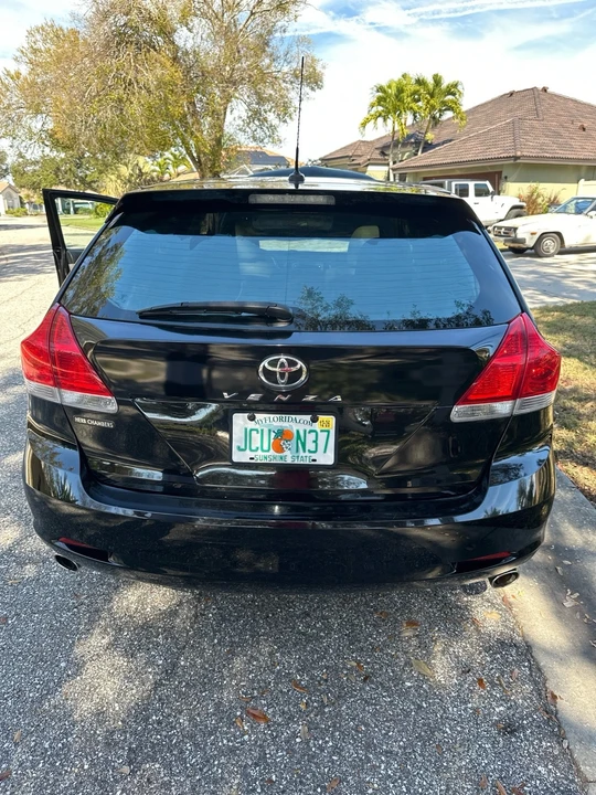 2010 Toyota Venza - Image 4 of 21