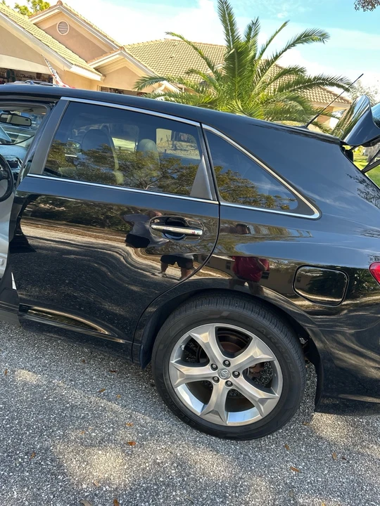 2010 Toyota Venza - Image 3 of 21
