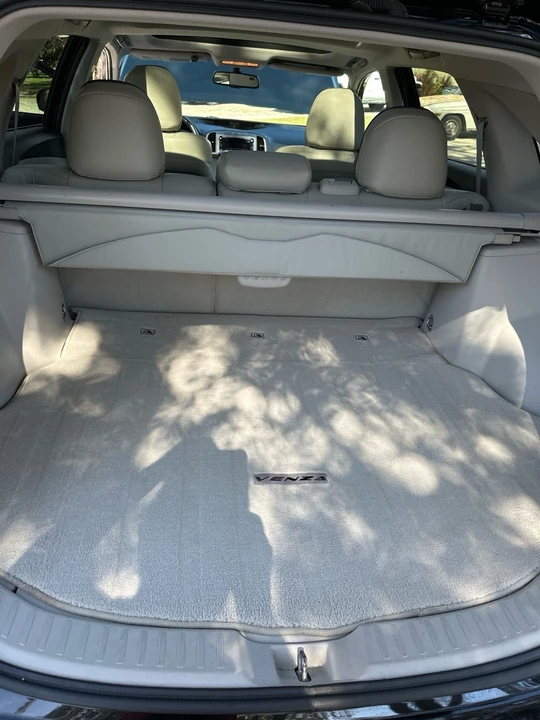 2010 Toyota Venza - Image 13 of 21