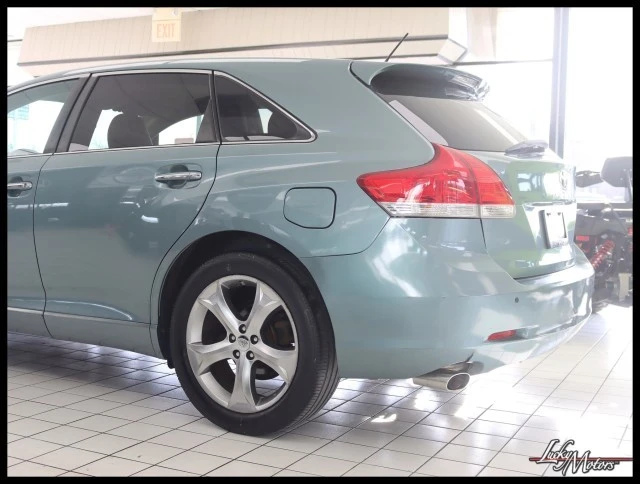 2010 Toyota Venza - Image 8 of 12