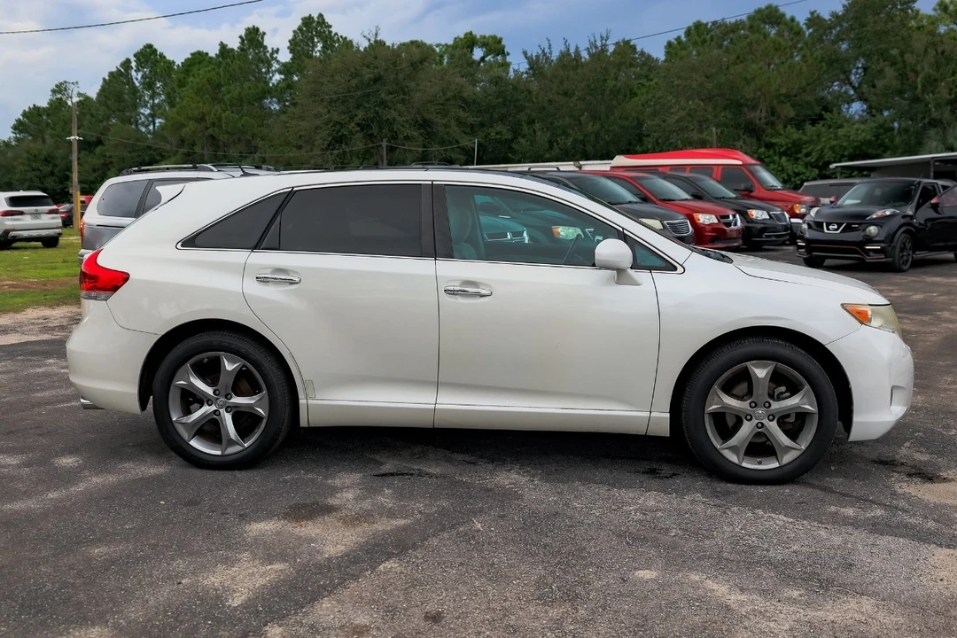2010 Toyota Venza - Image 13 of 21