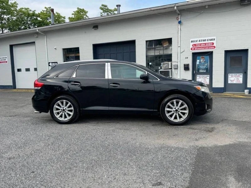 2010 Toyota Venza - Image 8 of 12