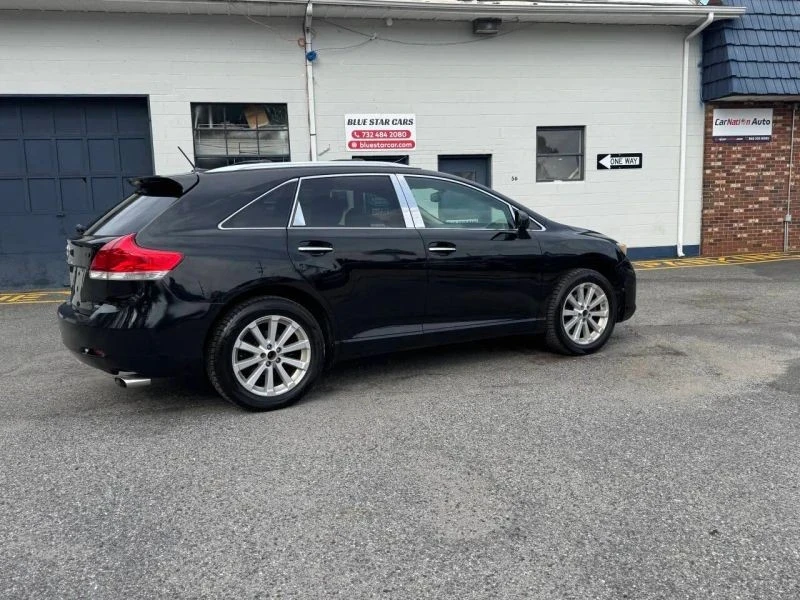 2010 Toyota Venza - Image 10 of 12