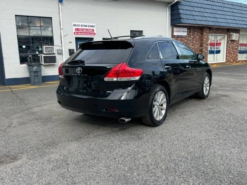 2010 Toyota Venza - Image 11 of 12