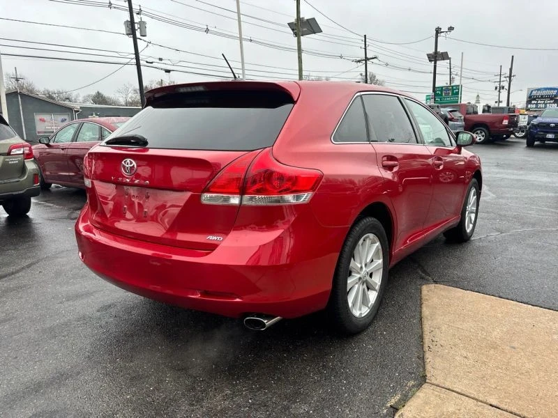 2010 Toyota Venza - Image 9 of 12