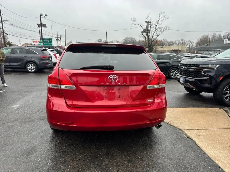 2010 Toyota Venza - Image 8 of 12