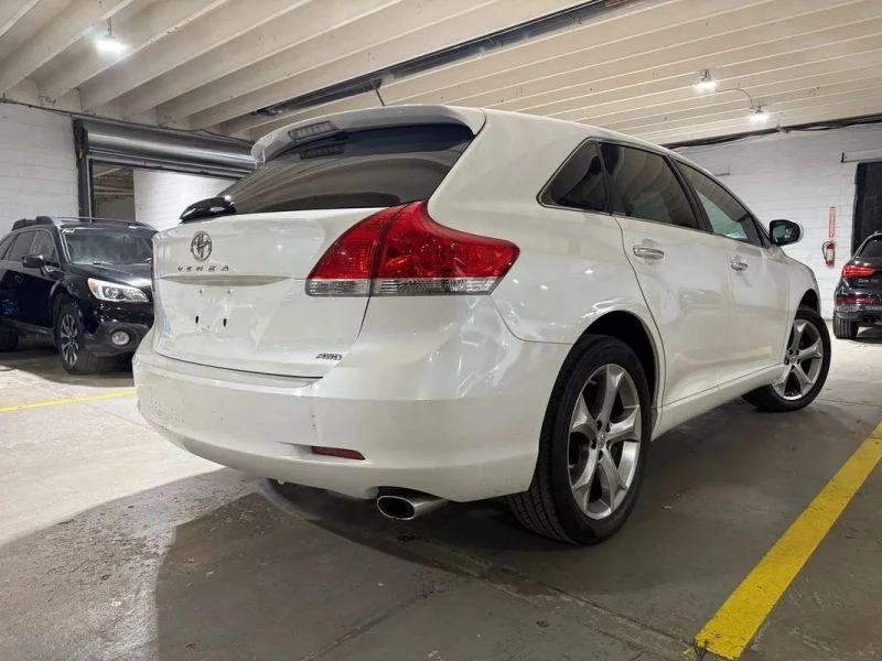 2010 Toyota Venza - Image 4 of 12