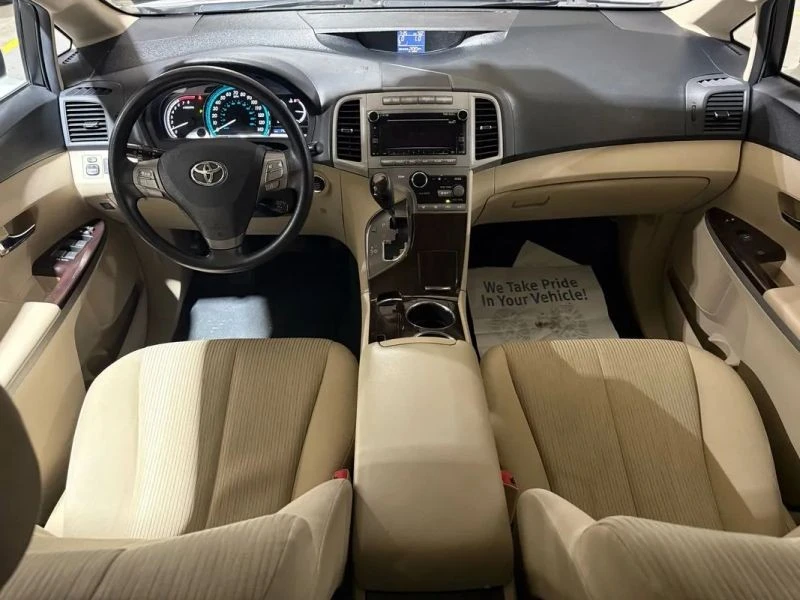 2010 Toyota Venza - Image 8 of 12