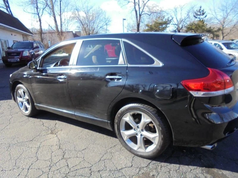 2010 Toyota Venza - Image 4 of 12