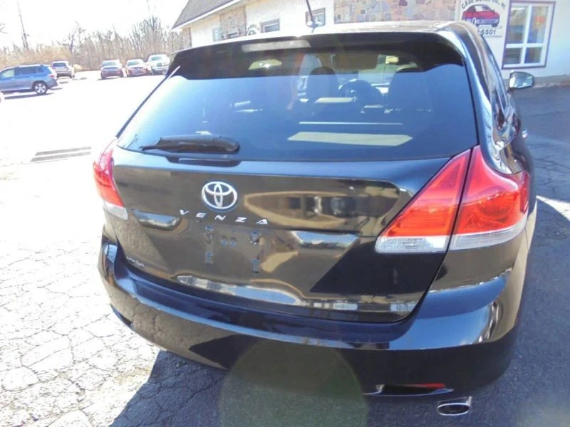 2010 Toyota Venza - Image 5 of 12