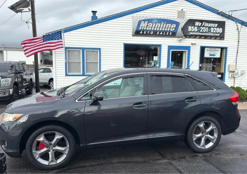 2010 Toyota Venza - Image 3 of 12