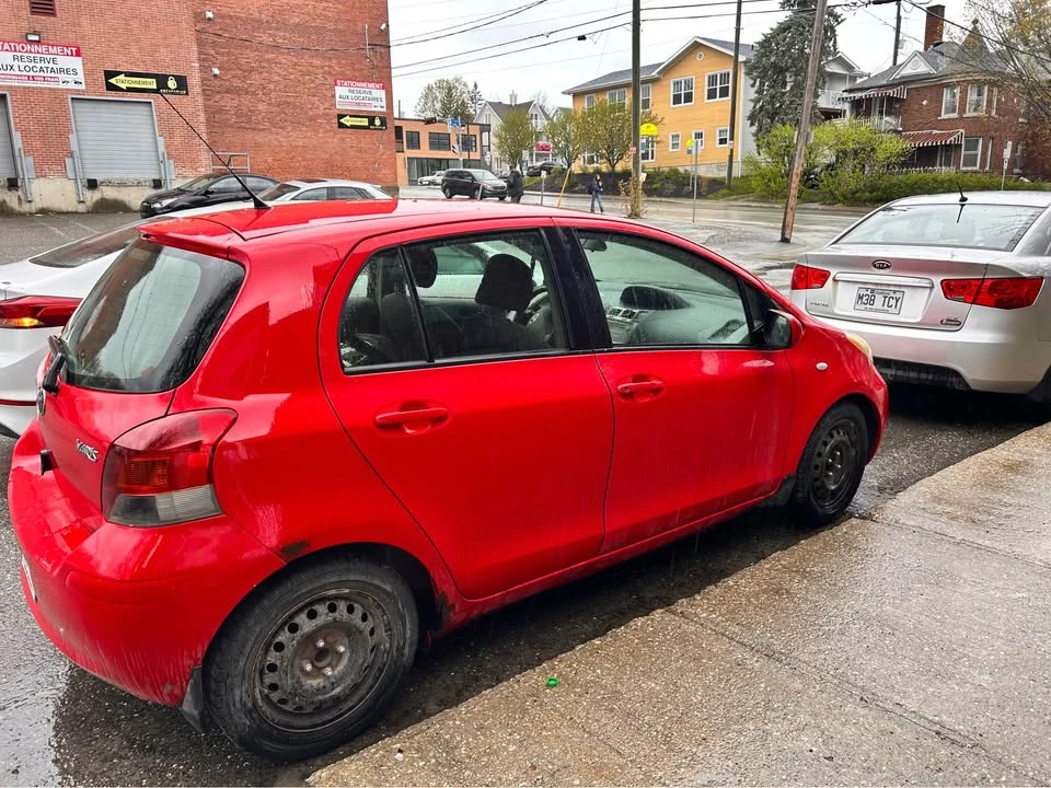 2010 Toyota Yaris - Image 4 of 10