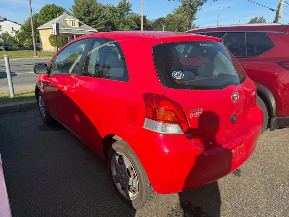 2010 Toyota Yaris - Image 5 of 7