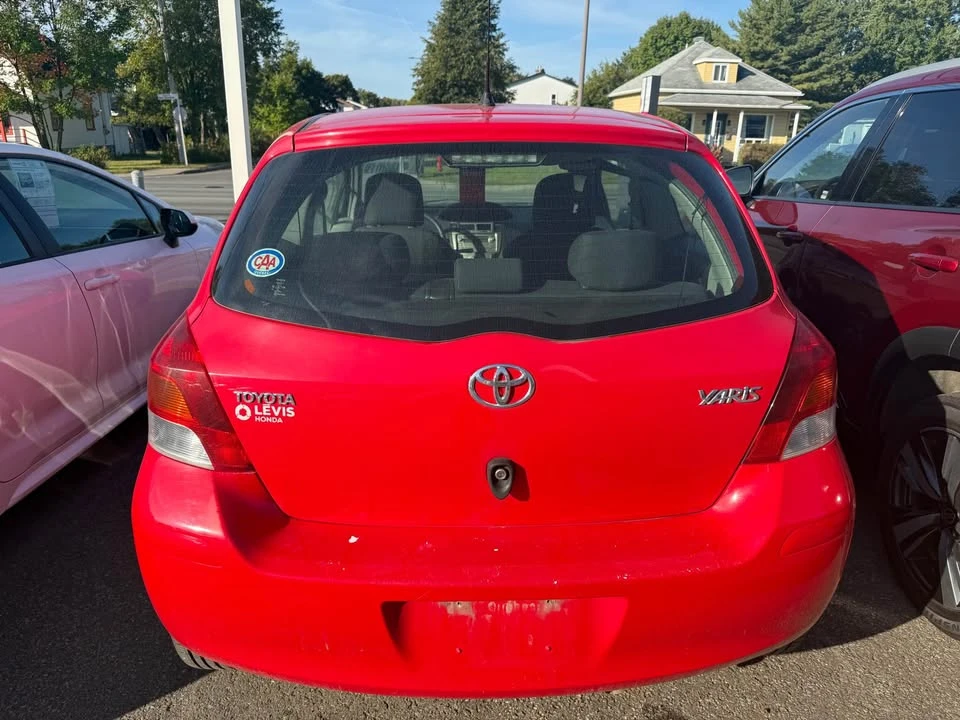 2010 Toyota Yaris - Image 4 of 7