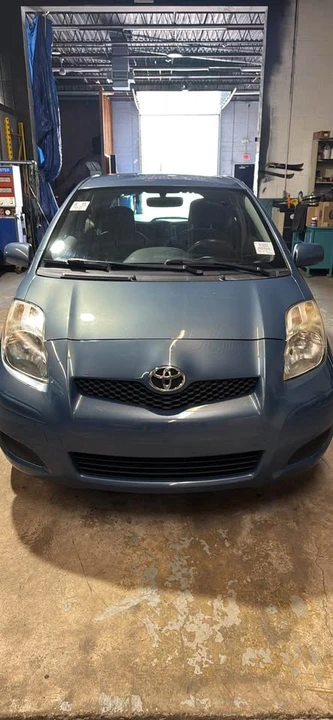 2010 Toyota Yaris - Image 2 of 8