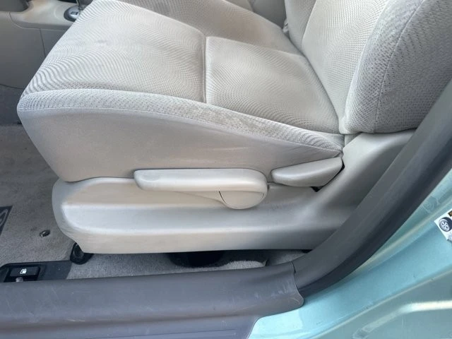 2010 Toyota Yaris - Image 5 of 9